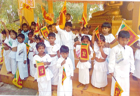 සමූපකාර පූර්ව ළමා සංවර්ධන මධ්‍යස්ථාන්යේ දරුවන් අසපුව විහාරස්ථානයේ නිදහස් උත්සවය සැමරූ අයුරු